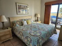 Book Now for Spring Break! Beach Front. No Elevators Needed!