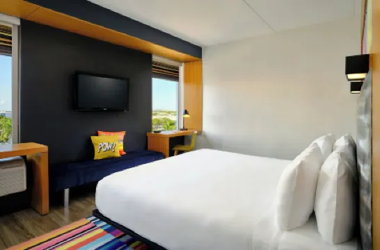 邁阿密多拉雅樂軒酒店