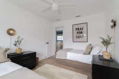 Brand NEW Jax Beach Bungalow