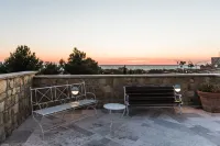 House with 1 king size bedrooms - 5 minutes walk from the sea (St. Vincent)