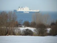 Child-friendly apartment with terrace, 800m to the beach