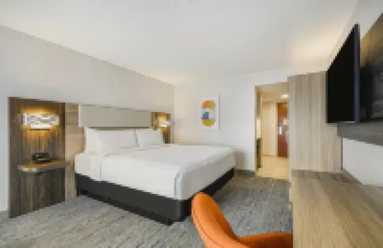 Holiday Inn Express & Suites BUFFALO-AIRPORT by IHG Hotels near Buffalo Niagara International Airport