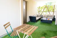 Chez Léon - Métro, Bus, Double box, 6 People