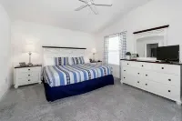 Cozy Retreat in The Villages. Hotels near The Fresh Market