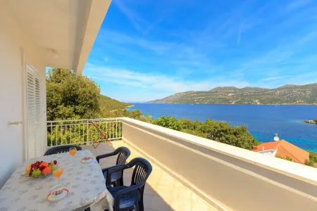 Luxury Seaside Apartment Korcula