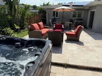 Tranquil Escape, Heated Saltwater Pool, Hot Tub & Gorgeous Patio-Very quiet area