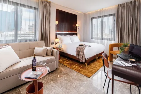 Fiori 41-by Adam Hotels