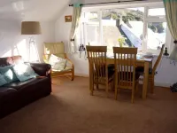 Jimmers Loft@Cadgwith Cove-Beautiful Sea Views