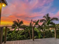 Palm Deck, a private slice of paradise overlooking the ocean