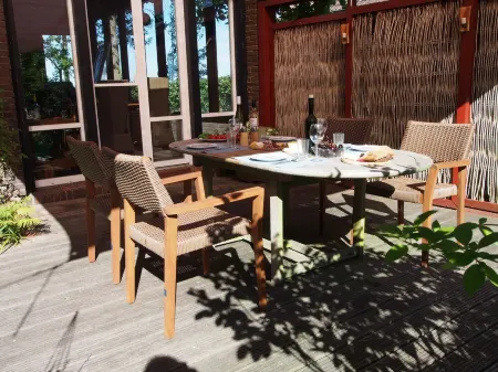 Cozy house right on the dike - with a large, dreamy apple orchard Отели в г. Кольмар