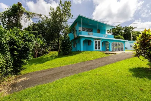 Rainforest Retreat 15 min from the beach Hotels in Luquillo