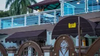 BEAUTIFUL VACATION HOME, PVATE POOL, SPACIOUS TERRACE. Hotels near Jose Peiwonsky E Hijos Almacen