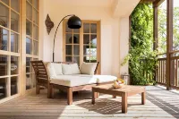 Exclusive living in the midst of vineyards and apple fields Hotels in Kurtatsch an der WeinstraBe