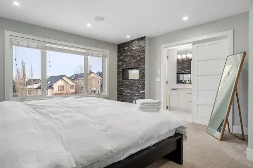 Downtown Luxury with Fast Wi-Fi & Amazing Kitchen!