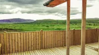 Amazing cabin with warm interior, hot tub, fire place, projector & magical views