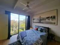 Beach Hideaway with stunning view