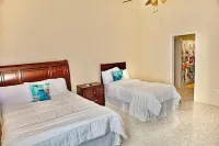 A Hidden Gem that TAKES YOUR BREATH AWAY! Hotels in West End