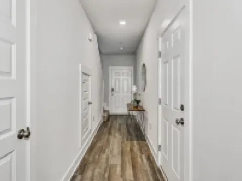 LUXURY TOWNHOME NEAR DOWNTOWN AND PENSACOLA BEACH Hotels in Ferry Pass