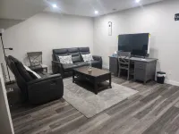 Confort luxury suite 2 bedrooms 2 beds in Airdrie.