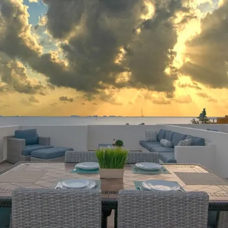 Experience Luxury on the Island of Isla Mujeres