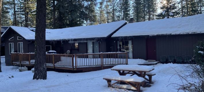 Plumas Pines 2/2 + bonus room- Fireplace-Spa Tub - Remote Work- Weekly Discount Hotels in Plumas County