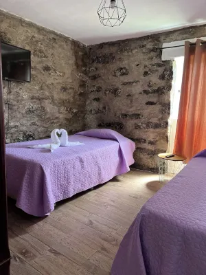 DuDu House, 10 minutes drive from the airport! Các khách sạn ở 