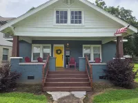 Charming 4-bedroom 3bath house in terrific Florence with WiFi, AC