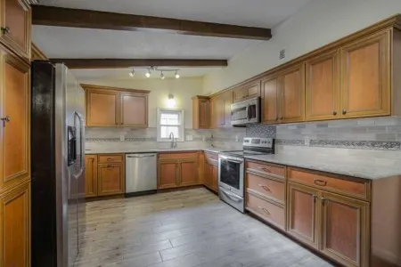 The Farmhouse in a Quiet Location Near the Metro