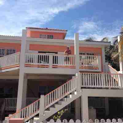 Casa Magdaluz, Recently Renovated Beach House with Great View!! Hotel Exterior