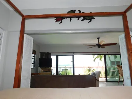 Million Dollar Views: Walk to Beach, Pools, and Restaurant