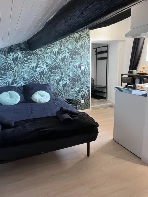 Le Petit Mistral Hotels in Valreas