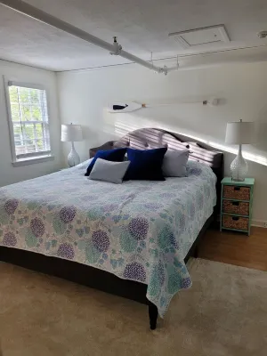 Beautiful condo in the heart of the Cape! Hotels near Cuffy's