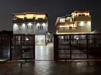 Amazing Twin Terrace 5 bedrooms 5 baths with Car & Driver Rental Option