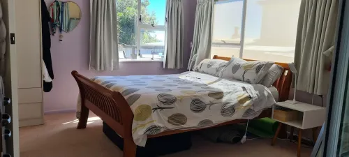 Eclectic real kiwiana bach Hotels in Waitarere