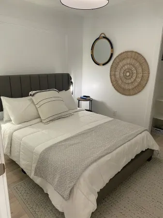 Charming 2-bedroom rental centrally located