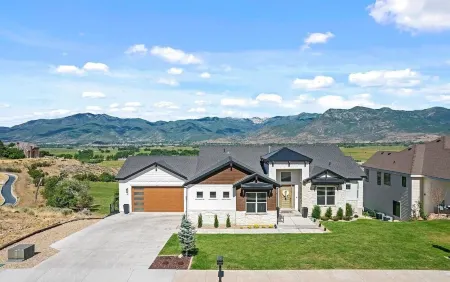 Mountains and Horses and Deer, Oh My!