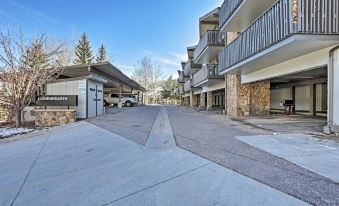 Cozy-Luxe Colorado Condo Next to Base Village