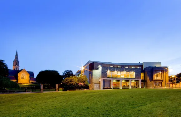 特瑞姆城堡酒店