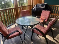 Spacious Ski-in Ski-out / Golf condo ..ski down to the lift Hotels in Kimberley