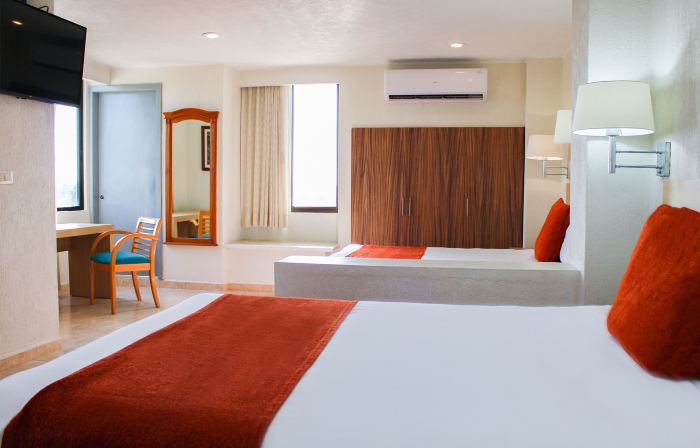 Hotel & Suites Real del Lago