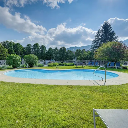 Golf, Hike & Swim: Gem < 1 Mi to Sugarbush Resort