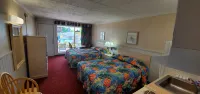 Shangri-La Motel - Motels
