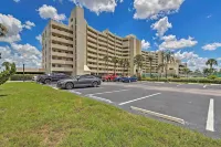 Modern Waterfront Hudson Condo w/ Resort Pool! - 3-stjärniga