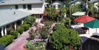 The Woods Hotel - Gay Lgbtq Cabins Отели в г. Монте Рио
