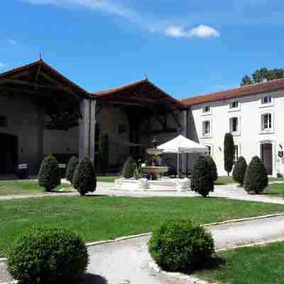 Domaine des Chais Hotel Exterior