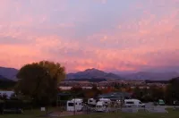 Tasman Holiday Parks - Wanaka - parking