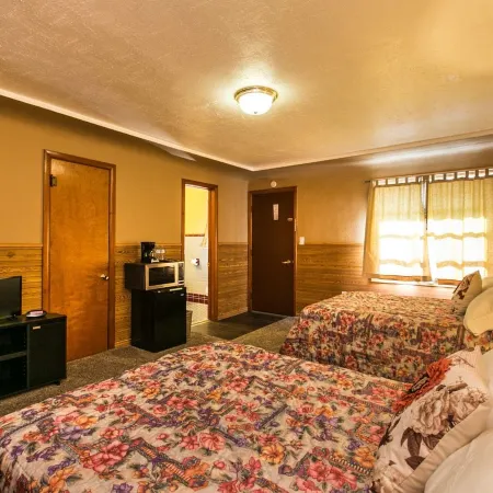 The Wisconsin Wood Inn