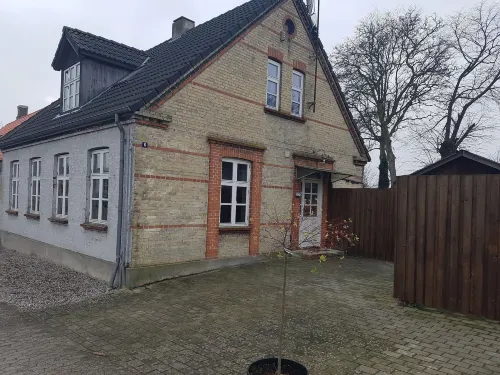 MS Svend Nakskov Apartments فنادق في ناكسكوف