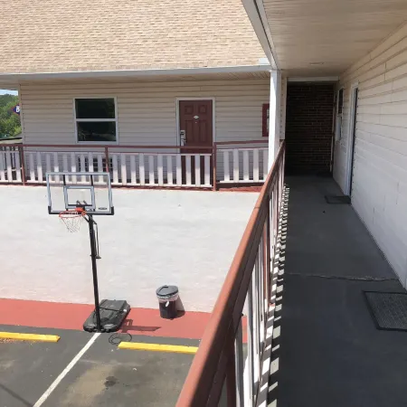 Budget Inn