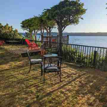 Above Tide Motel Hotel Exterior